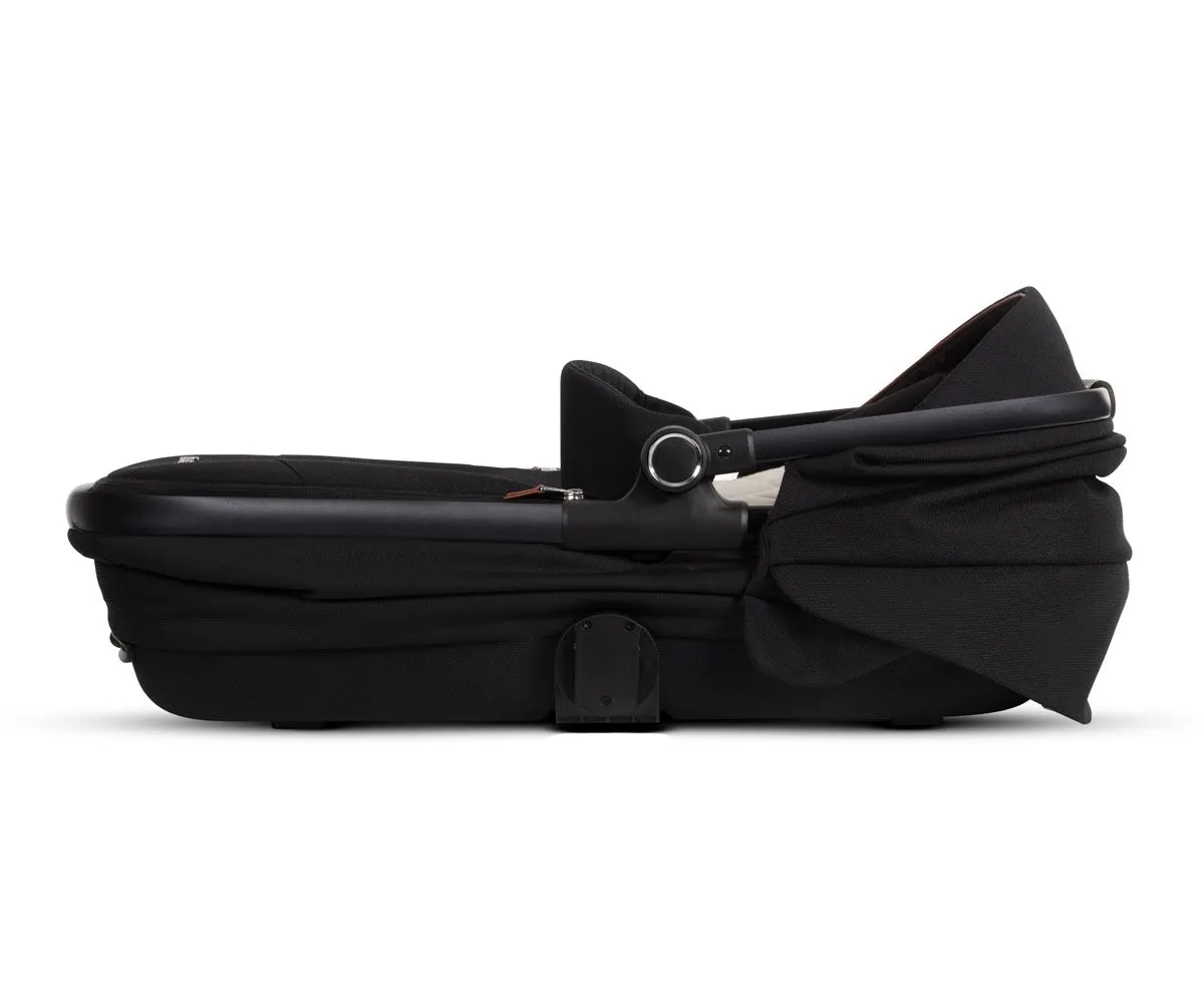 Silver Cross Reef   First Bed Folding Carrycot & Dream i-Size Ultimate Pack Bundle