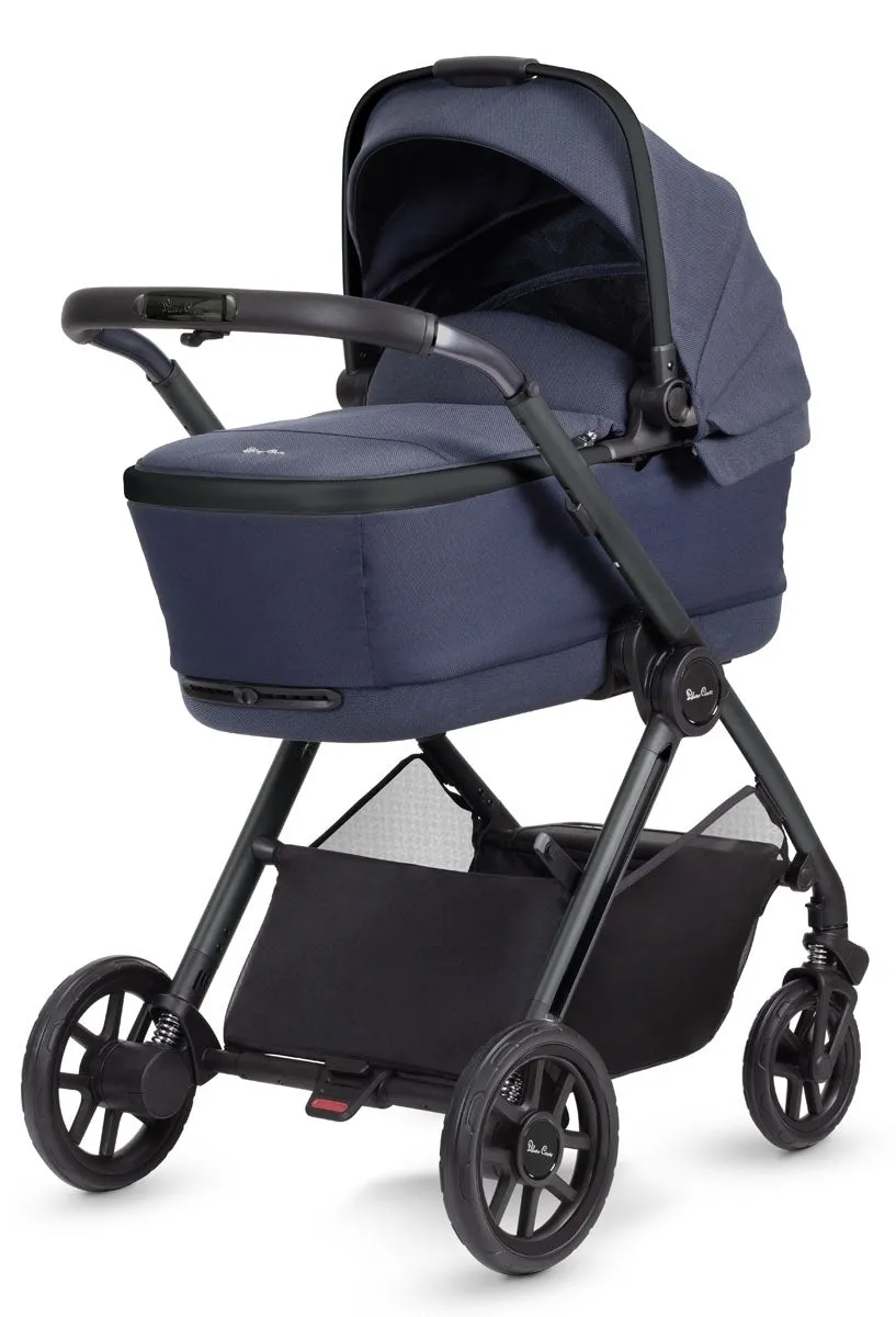 Silver Cross Reef   First Bed Folding Carrycot & Dream i-Size Ultimate Pack Bundle