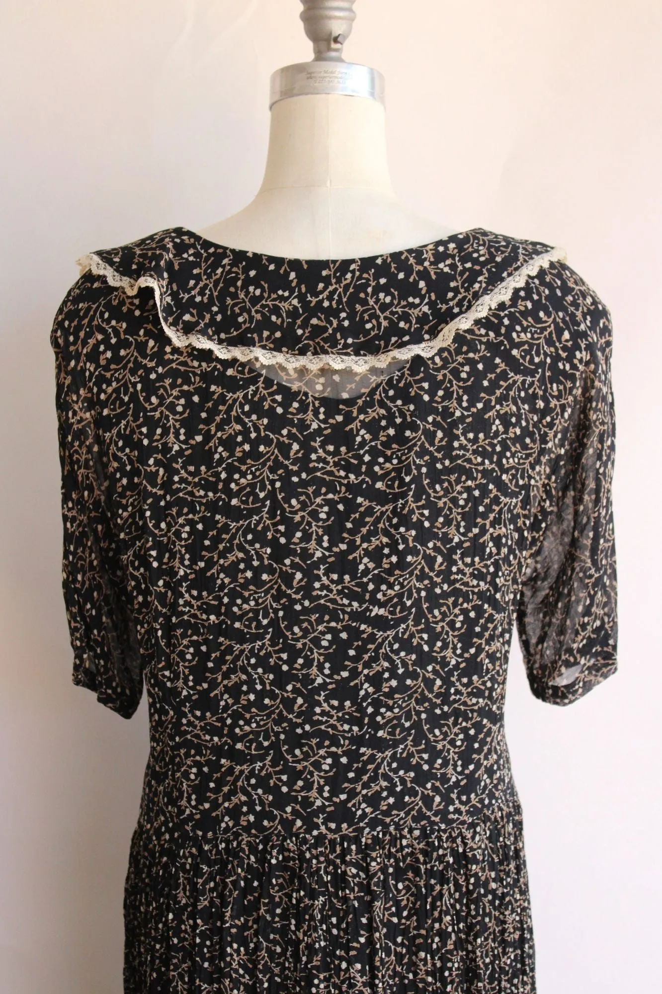 Vintage 1980's 1990s Black Floral Print Rayon Dress