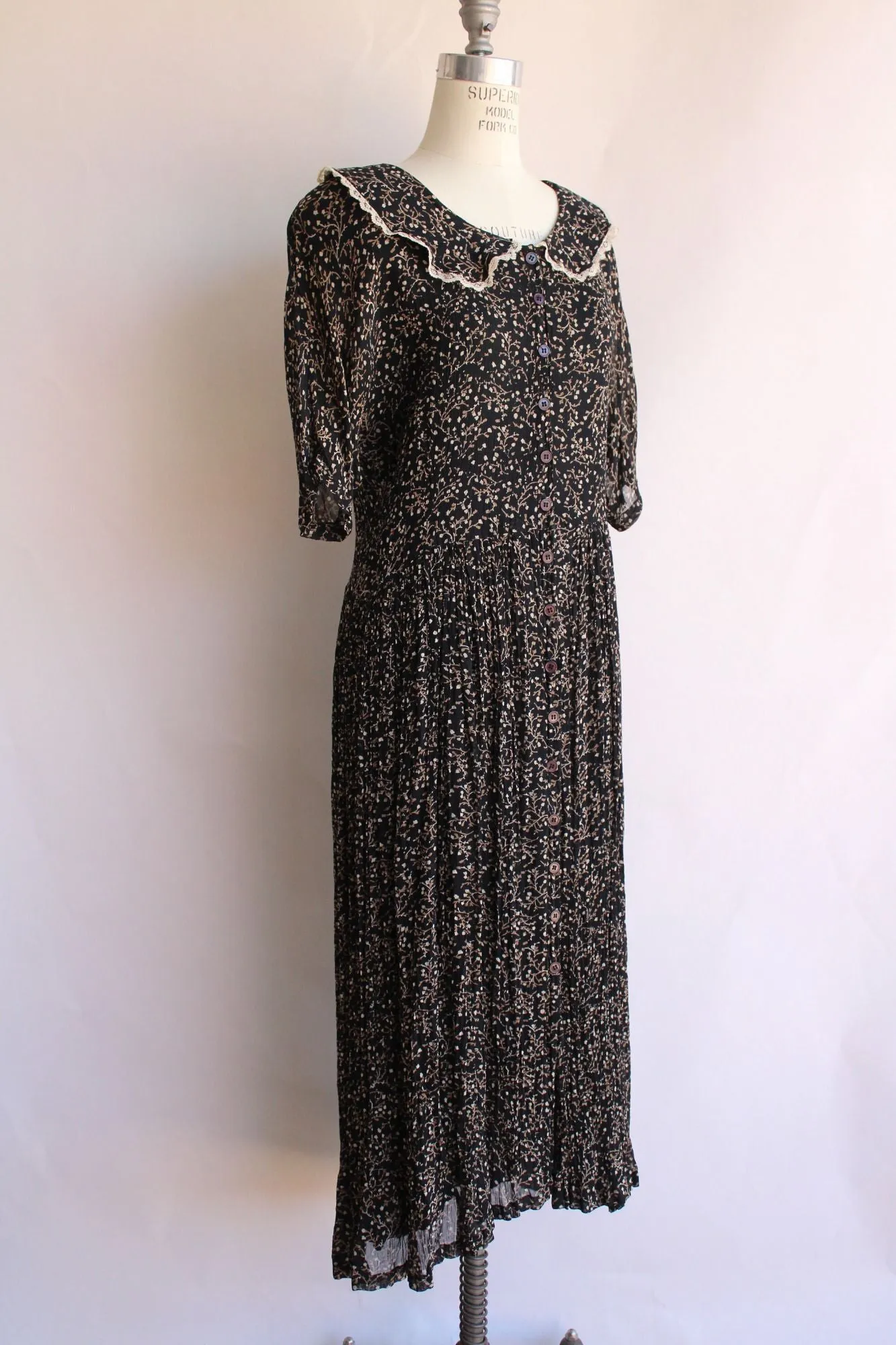Vintage 1980's 1990s Black Floral Print Rayon Dress